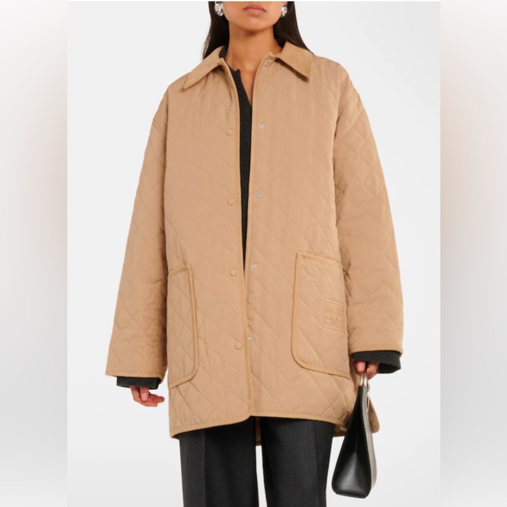 Toteme barn jacket coat Medium BNWT! Never worn!! I needed a small!
